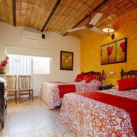 Hotel Posada De Roger Puerto Vallarta Buitenkant foto