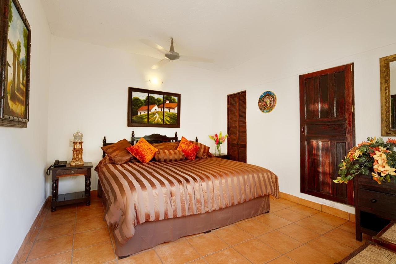 Hotel Posada De Roger Puerto Vallarta Buitenkant foto