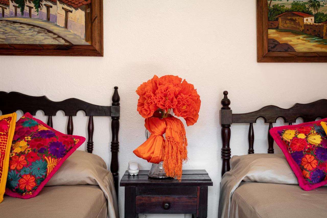 Hotel Posada De Roger Puerto Vallarta Buitenkant foto